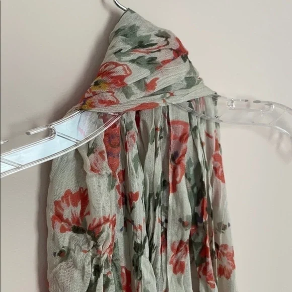 Scarf - Picture 2 of 4